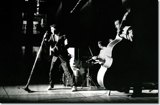 Elvis Presley : The Dorsey Brothers Stage Show : March 17, 1956