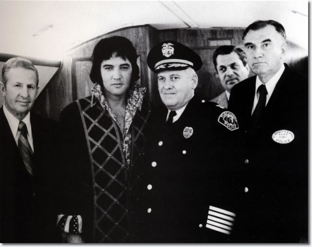Elvis Presley, Tuscaloosa Police Chief William Marable - November 14, 1971 - Tuscaloosa, AL