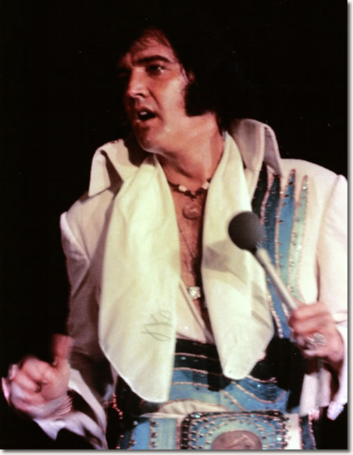 Elvis Presley October 6, 1974 : University Of Dayton, Dayton.