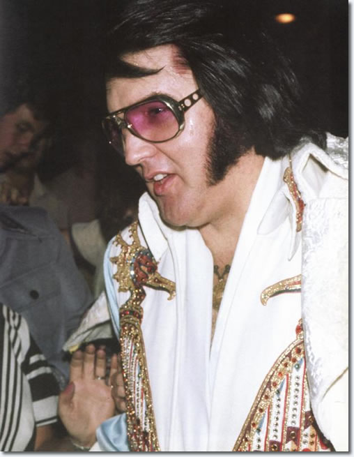 Elvis Presley : Enroute to the Buffalo Memorial Auditorium : June 25, 1976