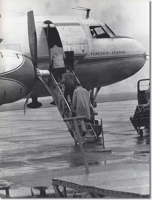 Elvis Presley Dayton, Oh., as Elvis left for Memphis - May 28, 1956