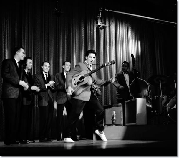 Elvis Presley on the Ed Sullivan Show : October 28, 1956
