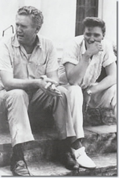 Vernon and Elvis Presley : August 14, 1958.