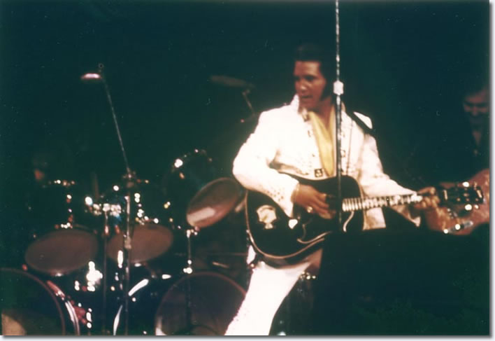 Elvis Presley : Madison Square Garden : June 11, 1972 : 2:30pm.