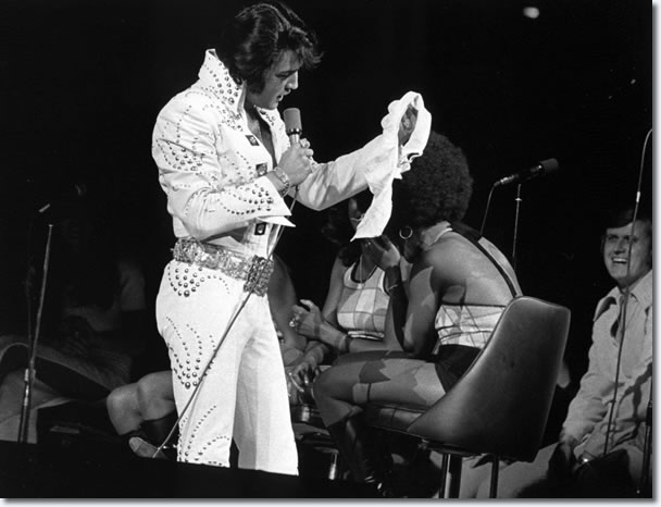 Elvis Presley Chicago Stadium - June 16, 1972 8.30 P.M.